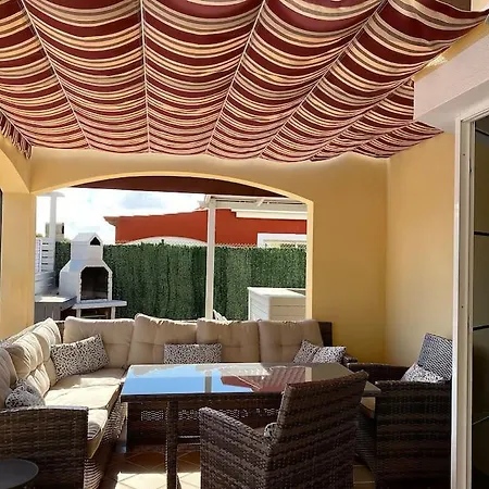 Villa Comfortable Family House With Pool And Jacuzzi Costa De Antigua
