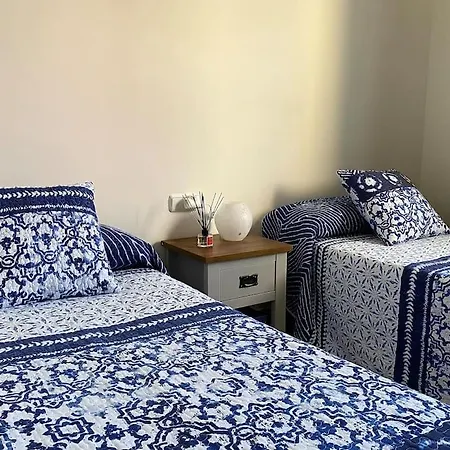 Comfortable Family House With Pool And Jacuzzi *