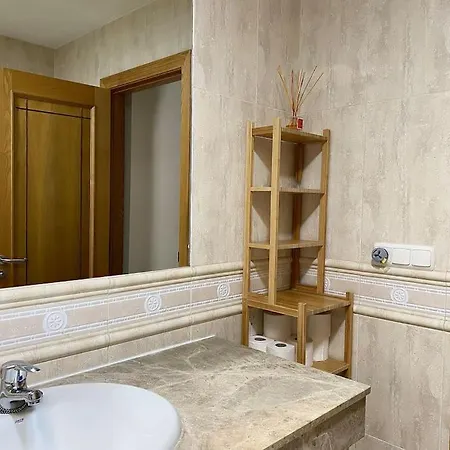 Comfortable Family House With Pool And Jacuzzi Villa